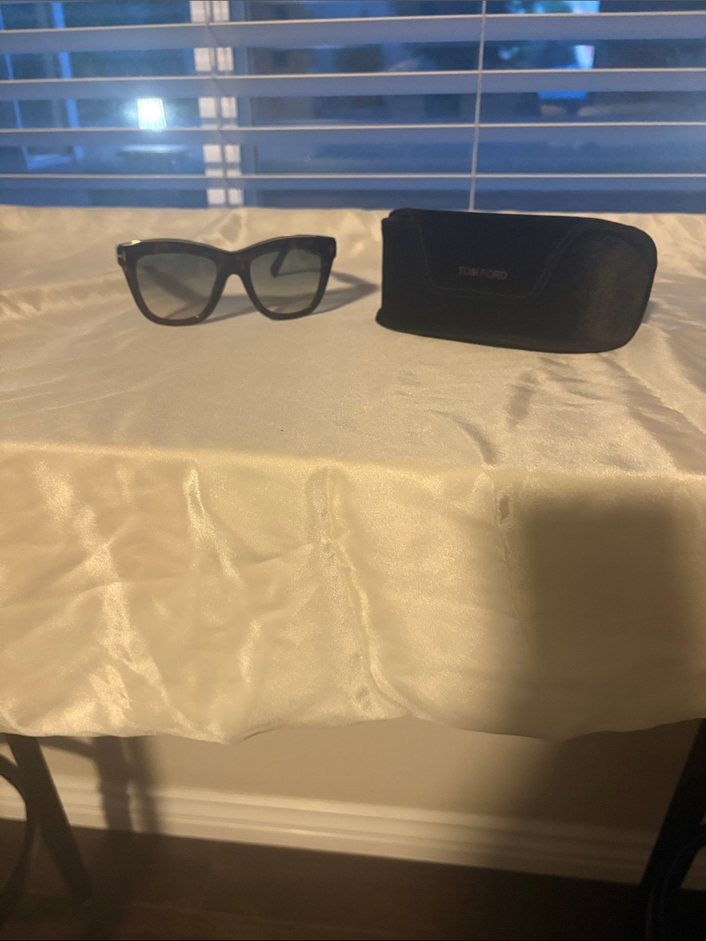 Tom Ford Dark Brown Cat-Eye Sunglasses with Gradient Lenses